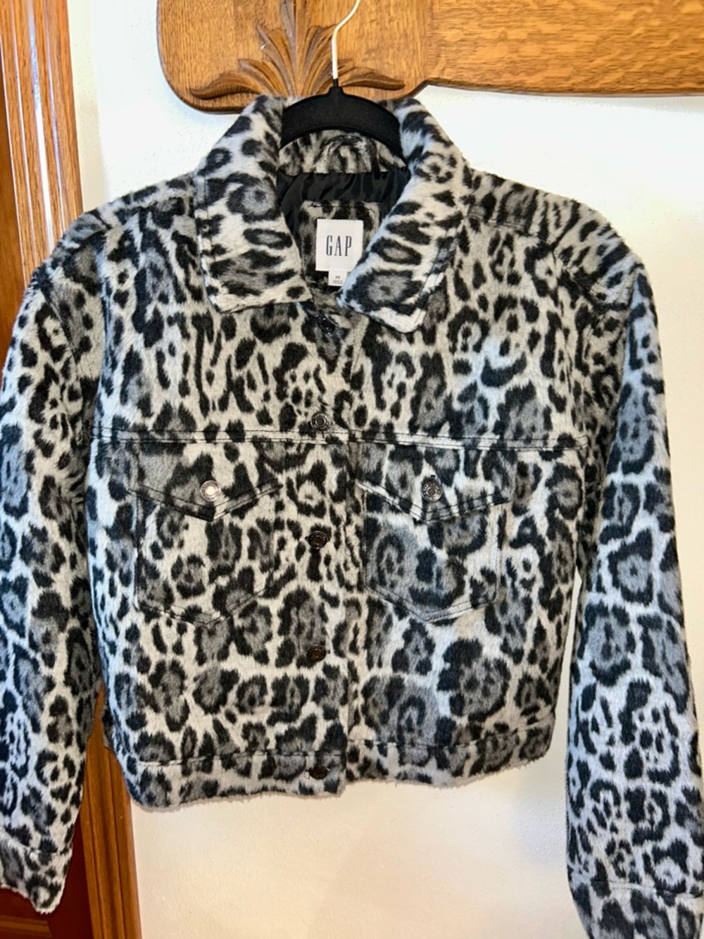 GAP Black & White Leopard Faux Fur Cropped Jacket